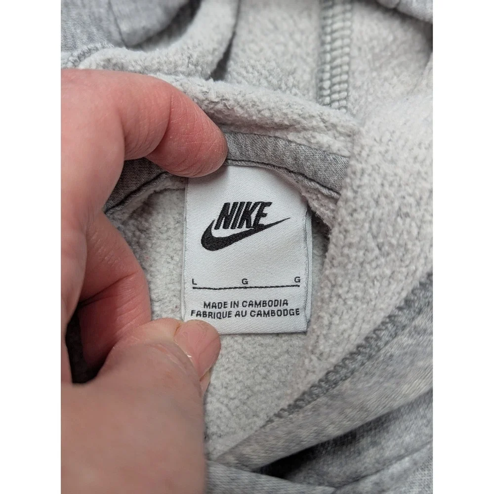 Nike sportswear club